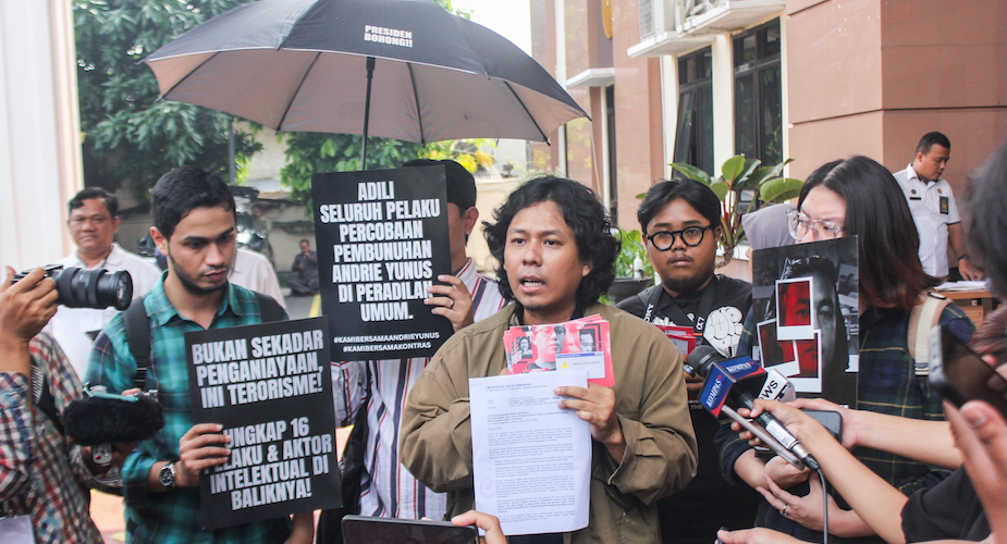 Intelligence agencies on trial